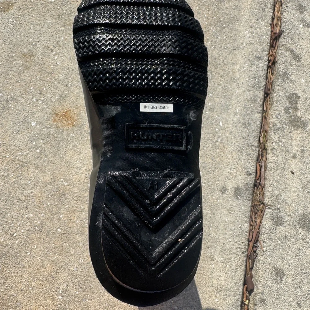 Hunter Black Rain Boots - Picture 4 of 5